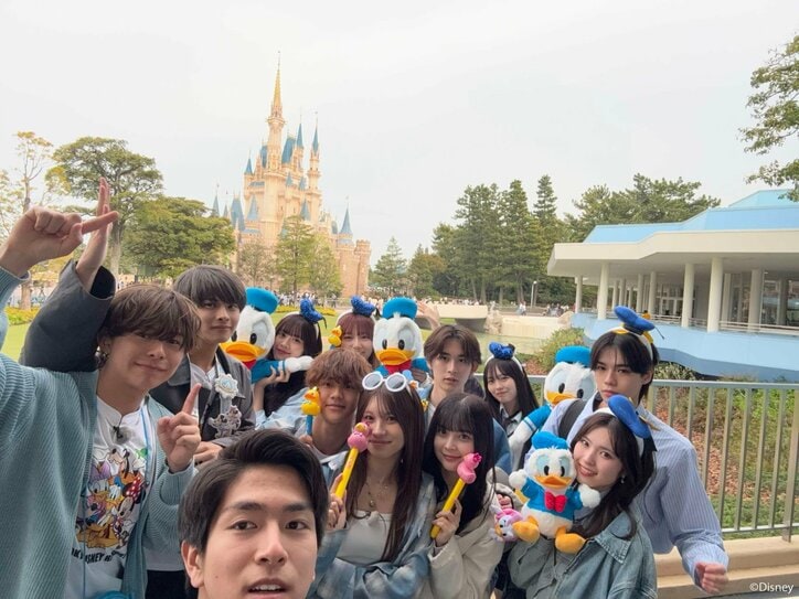 【写真・画像】『今日好き』メンバー12人がディズニーランドを遊び尽くす 期間限定ベントをメンバー流の楽しみ方で大満喫　2枚目