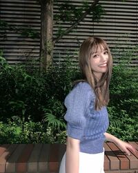 生見愛瑠、ピントがぶれた不意打ちショットに「ある意味映えてる」「ブレブレでも可愛い」の声