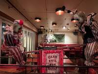 アレクサンダー『いつものレストランが』