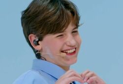 ウクライナ出身の13歳練習生「憧れはSHINee」K-POPアイドルを目指しオーディションへ、かわいすぎるステージ披露