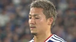 「追い込まれたら泣いちゃうよ」「さすがにエグい」前田大然、90m横断4人追い込みの猛烈鬼プレスにスタジアム騒然「どんだけ追いかけるんや」