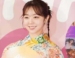 峯岸みなみ、夫・東海オンエアてつやが「暗闇の中で…」“クローゼットラブラブエピソード”告白