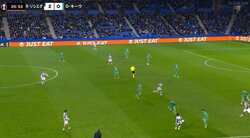 やっぱり別格！久保建英、2枚マークを無効化する“絶妙スルーパス”が脚光「スピードもタイミングもバッチリ」「全てを支配してる感がある」