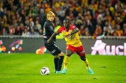 2位のRCランス、4連勝で首位PSGと『3』差に！　スタッド・ランスの伊東純也はフル出場も無得点