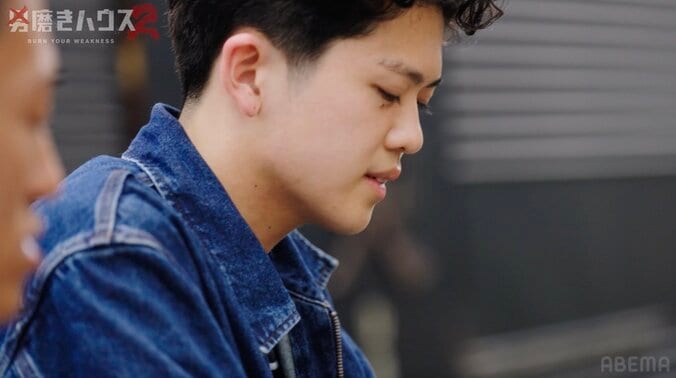 【写真・画像】“人間関係リセット癖”のある19歳大学生「取り返しのつかないことを言っちゃう」「大事な友達とも勢いで絶縁」　2枚目