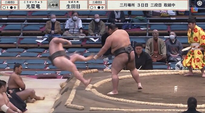 「イケメンが吹っ飛んだ」「一般人なら入院」衝撃光景に館内騒然 元関取が見せた“格の違い”に驚きと心配の声 5枚目