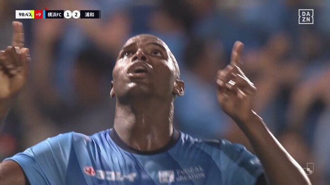 【映像】トラップ→反転→チョップ即シュートの圧巻個人技