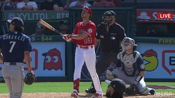 大谷翔平の後輩ルーキー、初スタメンで初HR！ベンチでもみくちゃ、監督代行まで渾身ガッツポーズ「シンデレラボーイ！」 1枚目