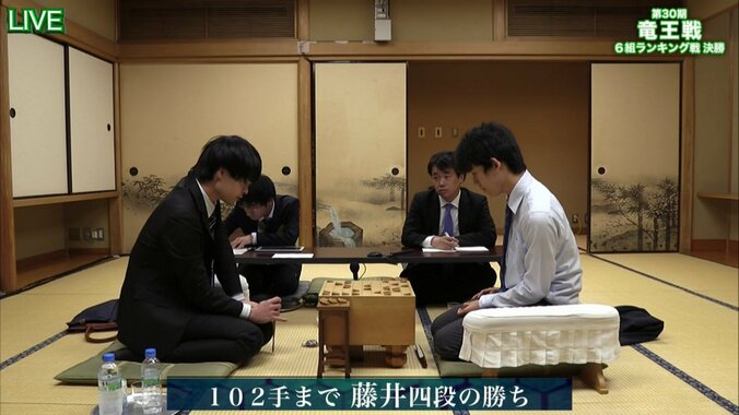 将棋・藤井聡太四段、無傷の19連勝！　夢の竜王挑戦へ本戦出場決定、初賞金もゲット 2枚目