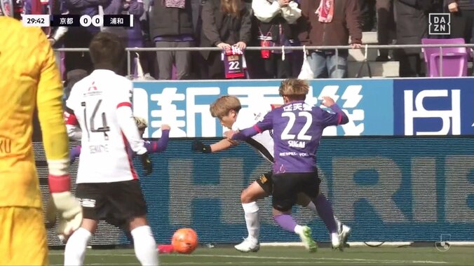 【映像】浦和・金子拓郎、守備2枚置き去りキレキレ突破の瞬間