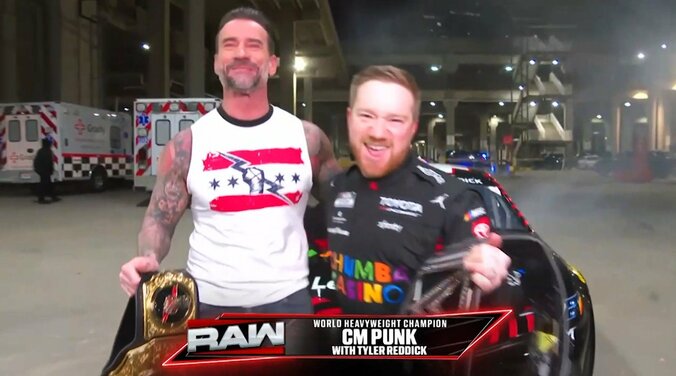 「運転すげぇ」プロレス会場に爆音のTOYOTA車が降臨 “ど派手＆圧巻”のドラテクにファン興奮 7枚目