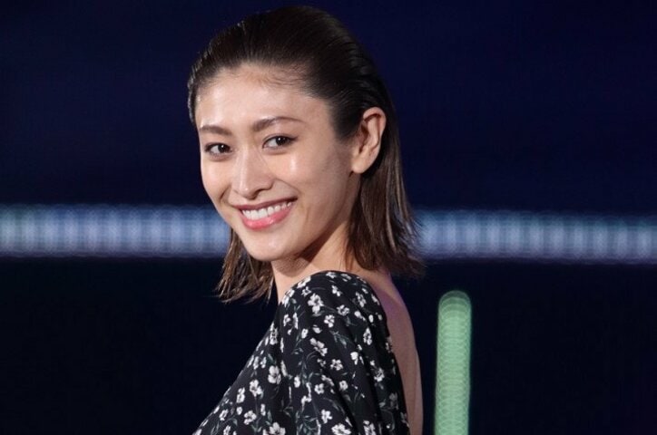 山田優 親太朗 姉弟で幼少期の姿を褒め合う 姉バカかもしれないけど可愛い 姉も可愛いよ 話題 Abema Times