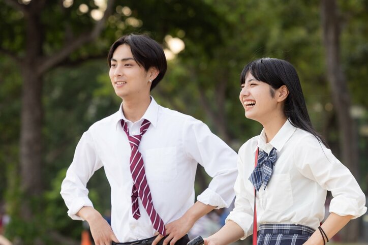 ツンデレマスターの高1美女、高3シャイ男子と告白成立でカップルに！「誘えよ～」「『好き』って言われてないよ！」早くも“ツン”炸裂