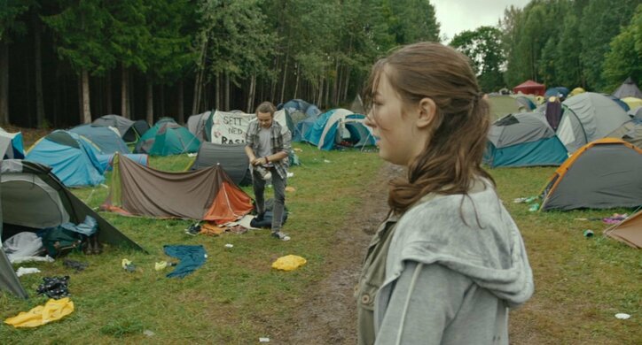 ヘイトや過激思想が横行する今の時代への警鐘 1人の男が77人もの命を奪ったノルウェー連続テロ事件を映画化 監督が来日