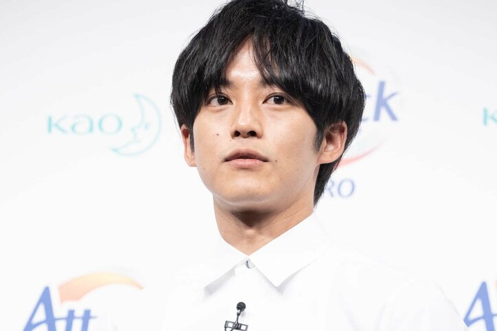 松坂桃李、天然可愛い後輩・杉野遥亮に愛のツッコミ