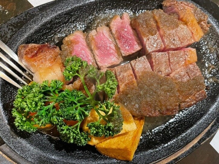  假屋崎省吾、凄すぎる店で堪能した“超リッチ”な夕食「超美味しいんです」 