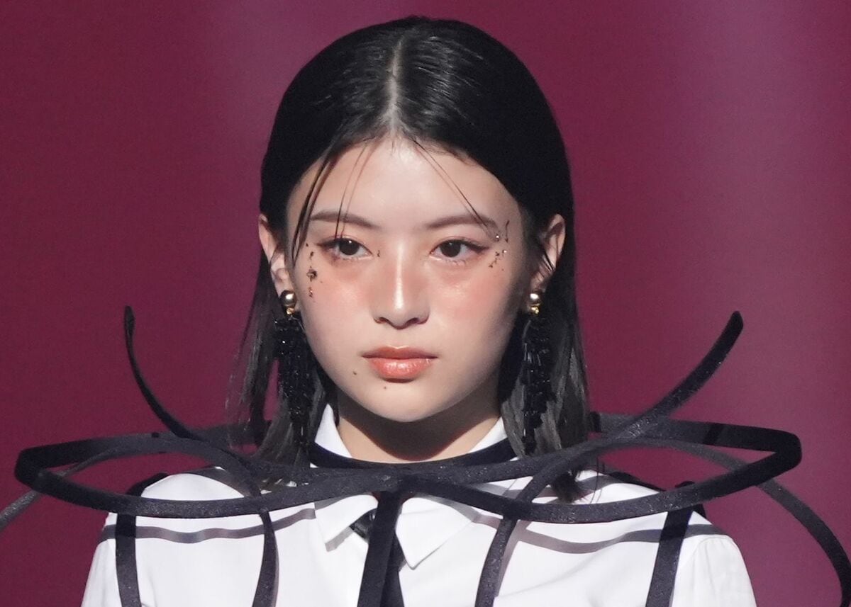 美しすぎて息とまる」「脚ほっそ！」“Z世代から圧倒的支持”出口夏希