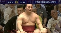 テーピングだらけで満身創痍の炎鵬、勝ち越し目前から3連敗　琴恵光に掛け投げで敗れる