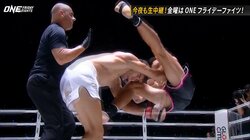 また投げた！ 立ち技で“投げ”連発 「いいんですか？」「MMAの試合ではありません」放送席困惑