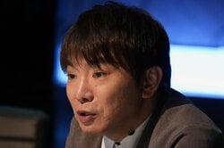 人気芸人、自宅の高層マンションから目撃した異質な現象を告白「光が放物線上に…」