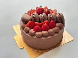 料理研究家、娘の誕生日に注文したオーダーメイドのケーキ「パティシエのママ友にお願いしました」 