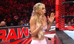 美人マネージャーが“ドン引き”の衝撃技！ 被弾レスラーが秀逸リアクション「無理ですｗ」「顔芸ｗ」ファンの爆笑を誘う