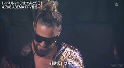 近すぎるだろ！ スター選手にファンが異常な急接近 ツッコミ殺到の珍事