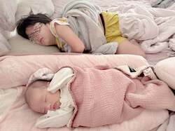 辻希美「私の左側が可愛い界隈でした」寝ている子どもたちの写真を披露