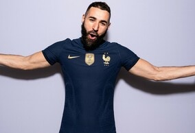 「起用できるのは24人」「フェアでない」フランス指揮官がベンゼマの電撃復帰を否定！大統領との現地観戦には我関せず【W杯決勝】