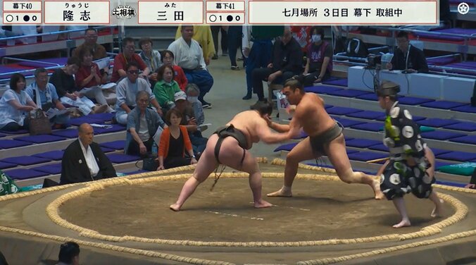 「キレてるやん」「顔腫れあがるわ」三田の顔面に張り手の“雨あられ”「めっちゃ叩くやん」「お顔が…」ファン困惑 4枚目