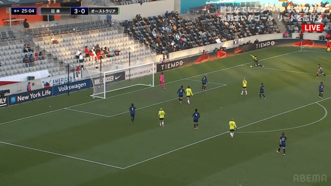 「このフィジカル差でよく勝てるな…」なでしこジャパン北川ひかる、“強靭すぎる守備”で１対１完勝！「うまい」「きっちり体いれた」オーストラリアMFは唖然 4枚目