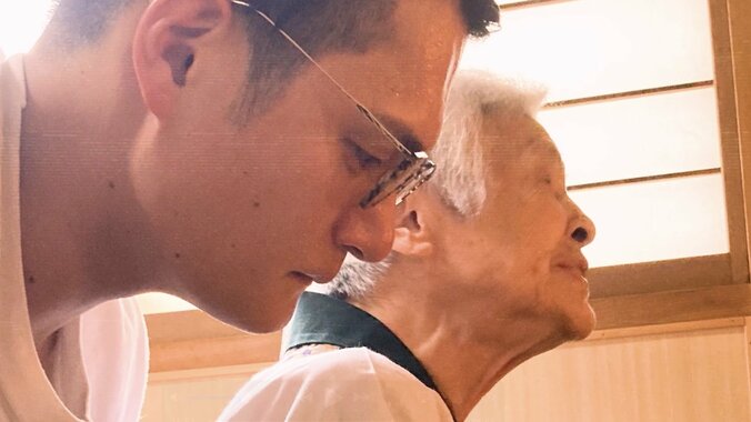 【写真・画像】青森の霊媒師“イタコ”の実態 「霊感はない」「謝礼は5000円」 亡き父と話したい芸人・九条ジョーが涙のワケ　1枚目