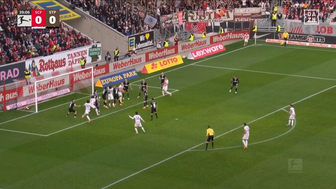 日本代表選外の24歳MF、待望のドイツ一部初ゴールでファン歓喜「ガチ元気出た」「ケチャドバ頼む」スペースを射抜く豪快ダイレクトボレー炸裂の瞬間 4枚目