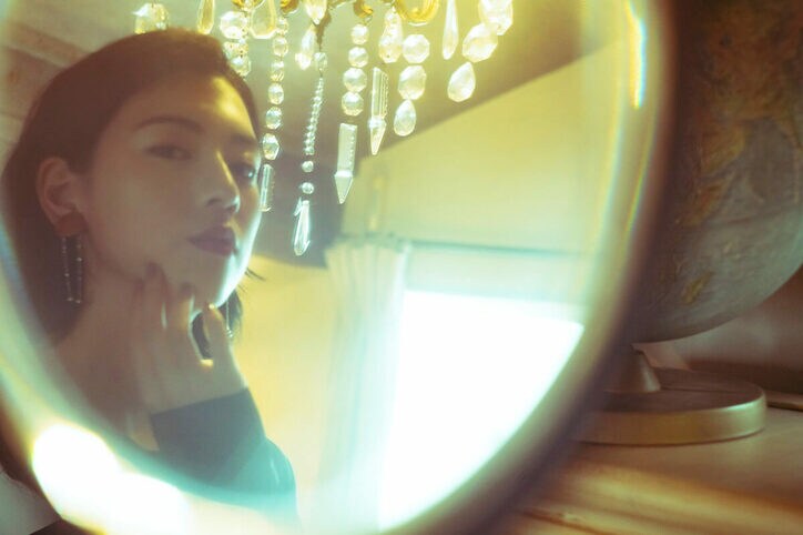 『犬鳴村』のヒロイン・三吉彩花、清水崇監督の印象は“寂しがりや”!?「少年みたいだった」