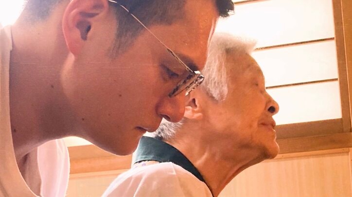 【写真・画像】青森の霊媒師“イタコ”の実態 「霊感はない」「謝礼は5000円」 亡き父と話したい芸人・九条ジョーが涙のワケ　1枚目