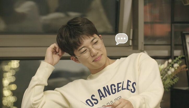 共同生活で修羅場寸前！？強引男子がみんなの前でモテモテ美女を誘い…一気に気まずい雰囲気に