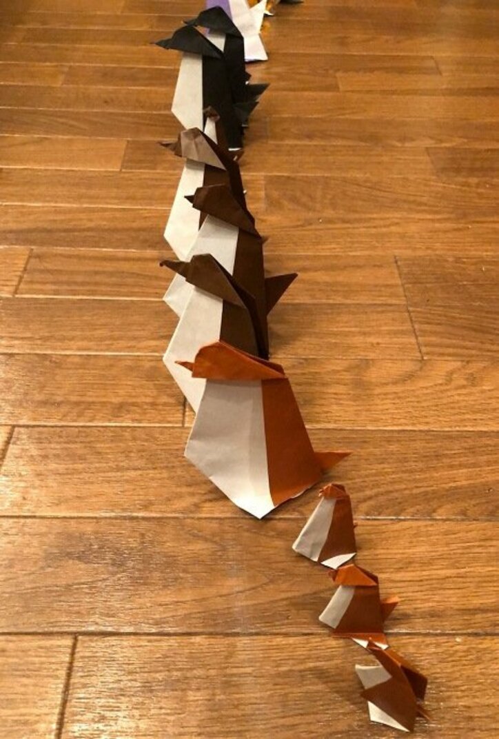 hitomi、息子が折り紙で作ったもの「時間がありすぎて…」