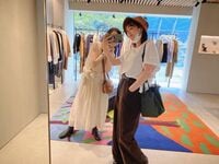 本田翼、母とショッピング中の2ショットに「お母さんも私服おしゃれ」「親孝行素敵」の声