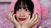 TWICE・MOMO(27) 旅先でのセクシー水着ショット「スタイル良過ぎだよ」「新しい世界遺産」