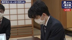 藤井聡太二冠、最難関記録・最年少名人にまた一歩 現記録保持者・谷川浩司九段に勝利 今期無傷の4連勝／将棋・順位戦B級2組