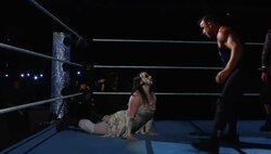 「ガチで貞子」「妖怪きた」女子レスラー、まるでホラーな登場シーンに戦慄 会場悲鳴も