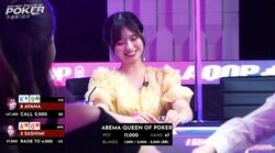 「ちゃんとやってますよ」あざと女子VS女帝 笑ってるけどめちゃくちゃ怖いポーカー美女の“バチバチすぎる”バトル／ポーカー・AQOP