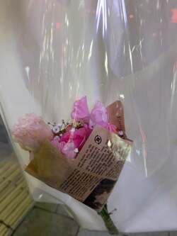 川崎希、長女の“晴れ舞台”を報告「とってもがんばりました〜」夫・アレクからのお祝いも披露