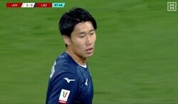 鎌田大地が生まれ変わった！ 爆速のハードプレス→ユヴェントスFWからボールを奪った一部始終！ ラツィオ新監督の信頼を得てハツラツ