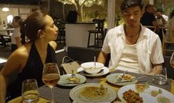 入籍を延期されている30歳モデル美女、婚約者に「香水欲しいって3日に1回は言ってるやん、正直それいる？」お金を巡り価値観の違いが露呈