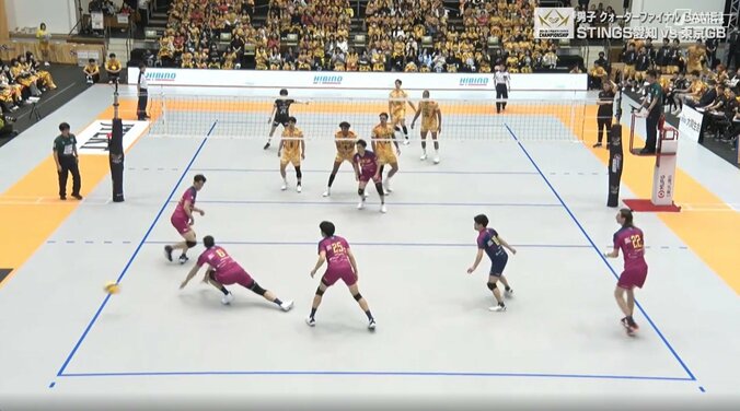 見事なサービスエース