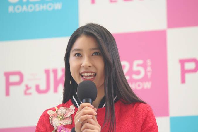 まるで漫才コンビ！？ 土屋太鳳×玉城ティナ、映画『PとJK』仲良しトークショー 4枚目