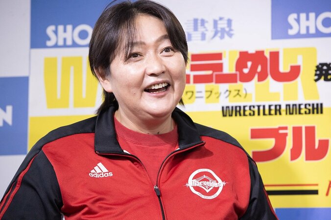 長与千種、暴行男とのもみ合いで“後遺症”　「左手小指が曲がらなくなった」と告白 4枚目