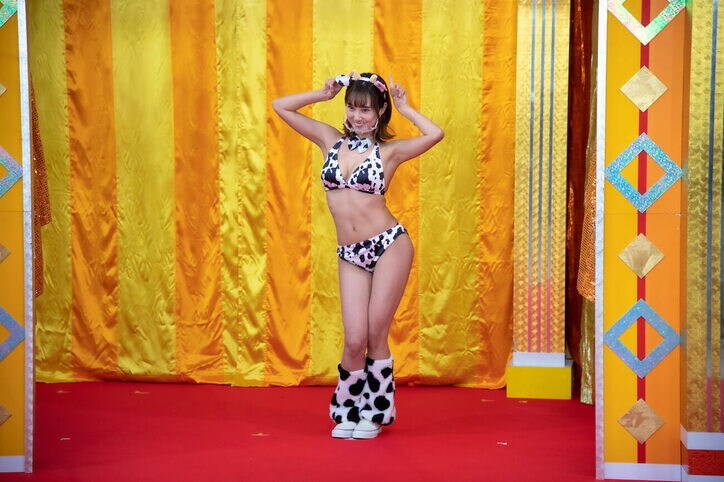 “コスプレ美女”も先出し一部紹介！ 1月2日放送『志村&鶴瓶のあぶない交遊録 大最終回スペシャル』収録レポート