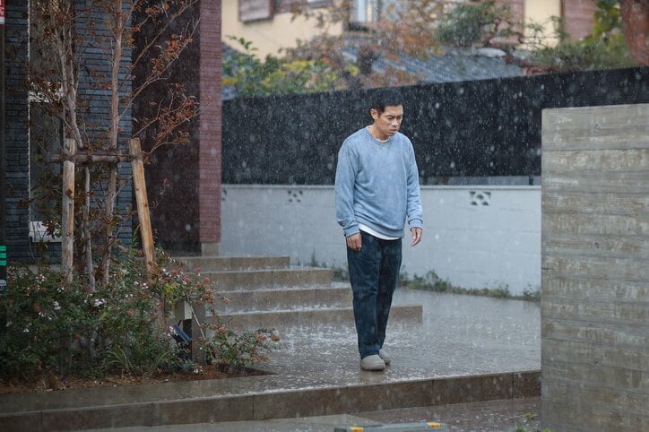 【写真・画像】不倫する妻の声に夫は耳を塞ぎ…『離婚しない男』“絶望の濡れ場”で唐突に流れる『最後の雨』に鈴木おさむ手応え「絶対にキター！となるはず」　2枚目